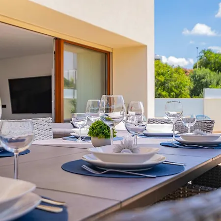 La Colline I Private Pool Oasis Near Old Town Villa