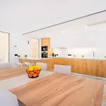 Villa Maricolline I Private Pool Oasis Near Old Town Albufeira