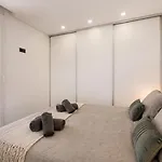 Maricolline I Private Pool Oasis Near Old Town * Albufeira